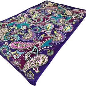 Vera Bradley “Heather” Fleece Throw Blanket Retired NWOT Approximately 80”x50”